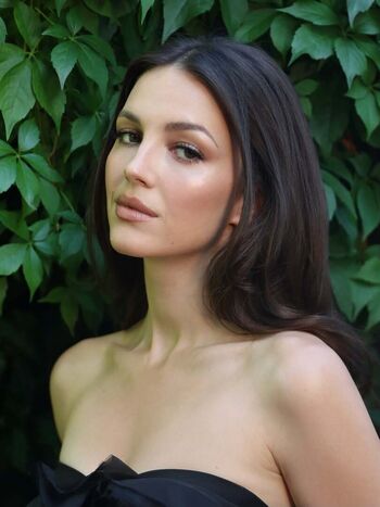 Ella Hunt