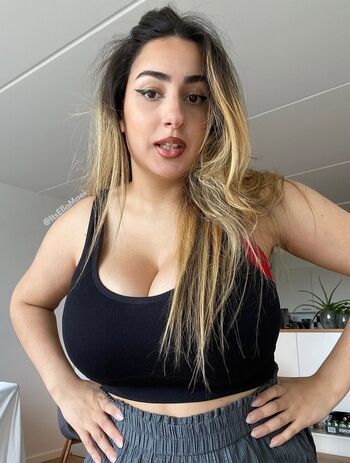 Full leaked Ella maei private onlyfans photo