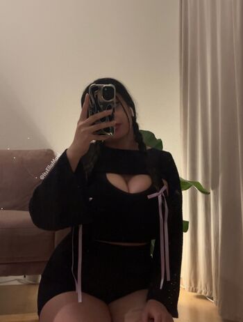 Full leaked Ella maei private onlyfans photo