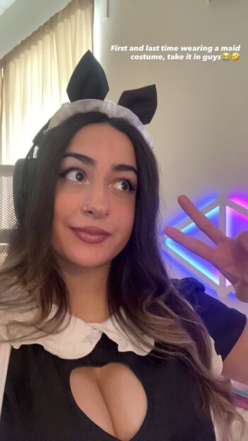 Full leaked Ella maei private onlyfans photo