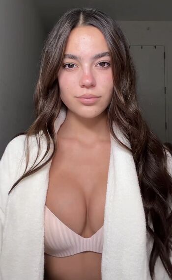 Full leaked Ella mendelsohn private onlyfans photo