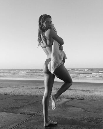 Full leaked Ella palen private onlyfans photo