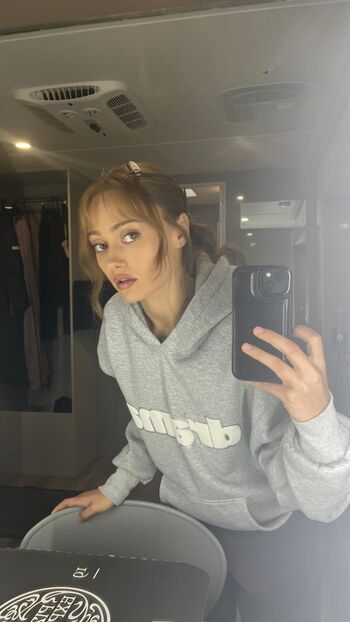 Ella Purnell