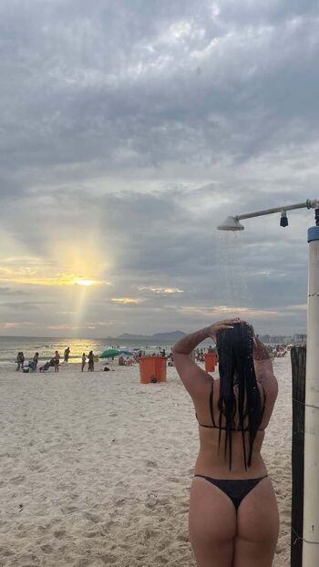 Full leaked Ellaafran private onlyfans photo