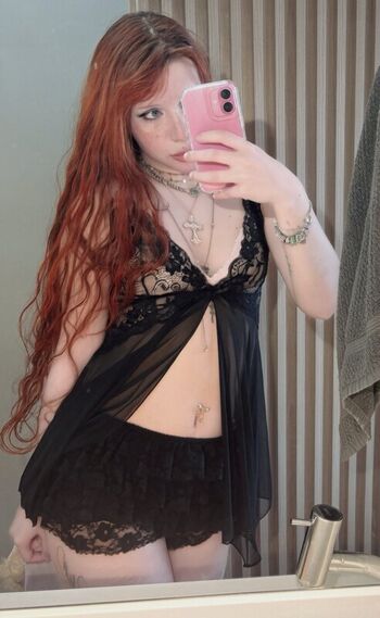 Full leaked Ellacr private onlyfans photo
