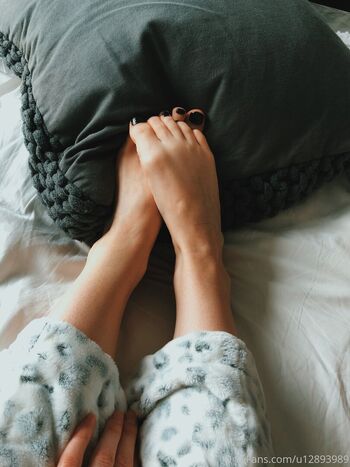 Full leaked Ellbat private onlyfans photo