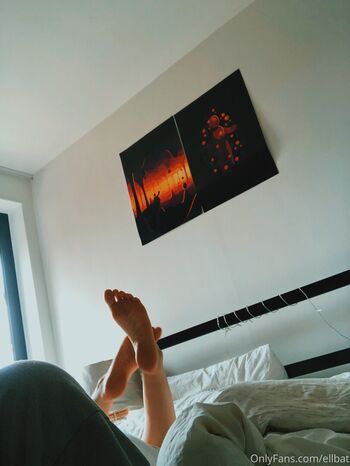 Full leaked Ellbat private onlyfans photo