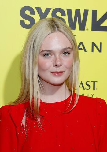 Full leaked Elle fanning page private onlyfans photo