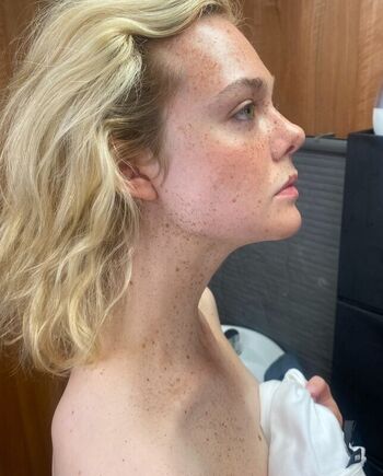 Full leaked Elle fanning page private onlyfans photo