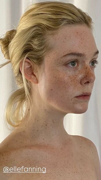 Full leaked Elle fanning private onlyfans photo