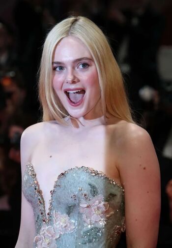 Full leaked Elle fanning private onlyfans photo