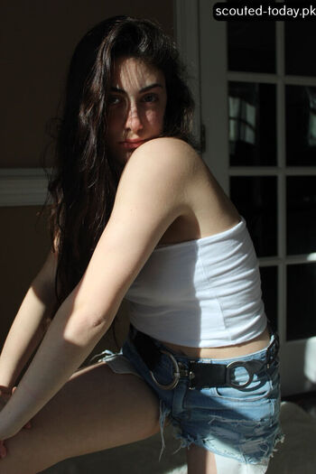 Full leaked Elle goodman x page private onlyfans photo