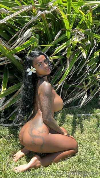 Elle Price