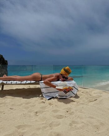 Full leaked Elle smith private onlyfans photo