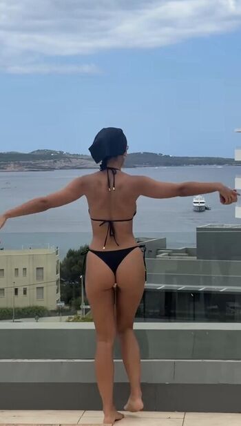 Full leaked Elle smith private onlyfans photo
