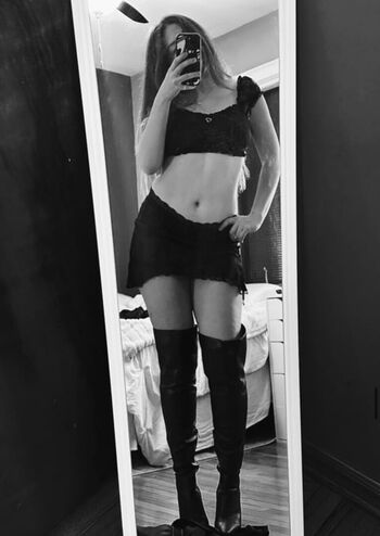 Full leaked Elledolce private onlyfans photo