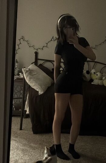 Full leaked Ellegarci private onlyfans photo