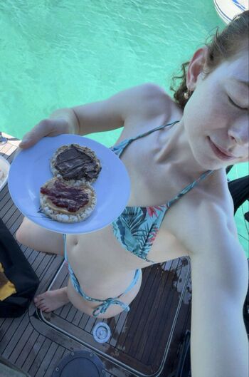 Full leaked Ellen aabol page private onlyfans photo