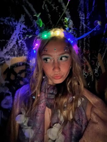 Full leaked Ellesasmrr private onlyfans photo