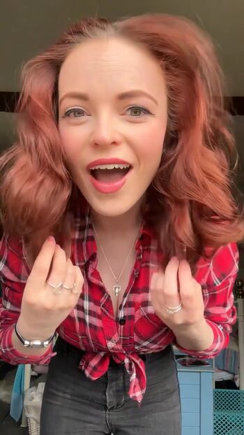 Full leaked Ellie littlechild private onlyfans photo