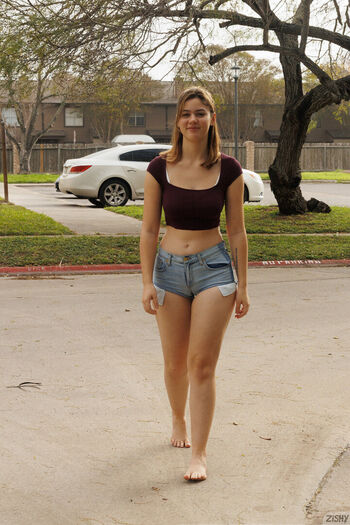 Full leaked Ellie nova private onlyfans photo