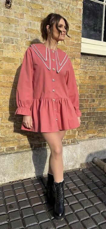 Ellie Taylor 