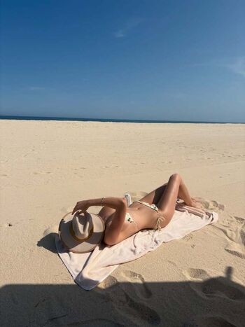 Full leaked Elliebaeeeeee private onlyfans photo