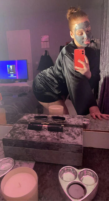 Full leaked Ellielea private onlyfans photo