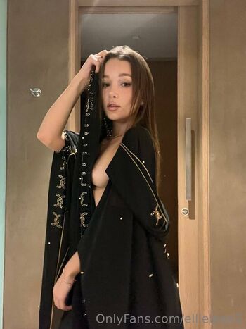 Full leaked Ellieleen  page private onlyfans photo