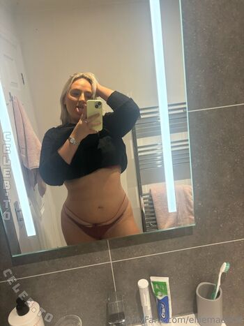 Full leaked Elliemae vip page private onlyfans photo