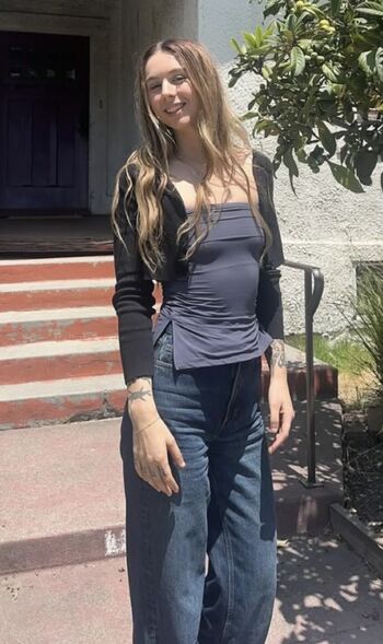 Full leaked Ellieridgerealtor page private onlyfans photo