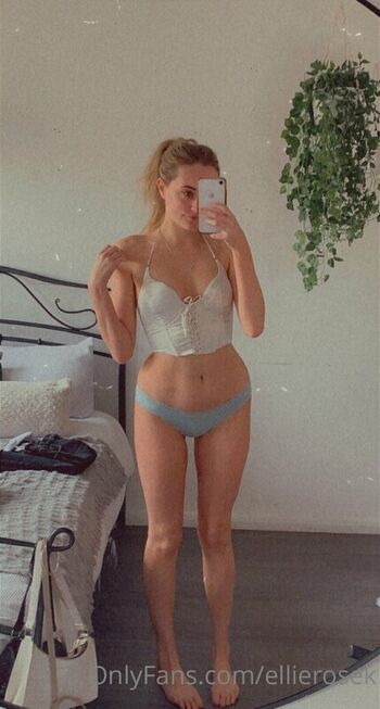 Full leaked Ellierosek private onlyfans photo