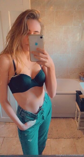 Full leaked Ellierosek page private onlyfans photo