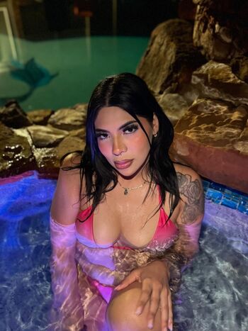 Full leaked Elliexxxlove private onlyfans photo