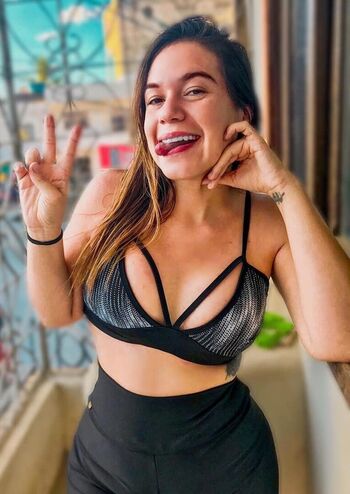 Full leaked Elloysaoficial private onlyfans photo