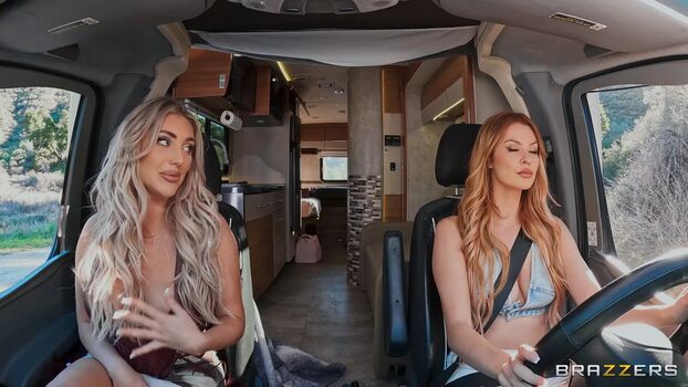 Full leaked Elly clutch  page private onlyfans photo