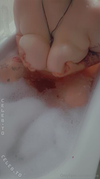 Full leaked Ellyfee private onlyfans photo