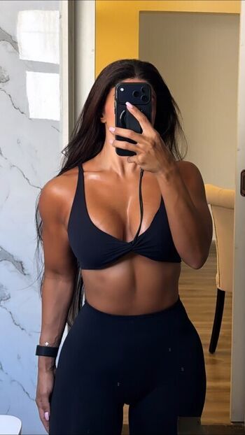 Full leaked Elmaysah private onlyfans photo