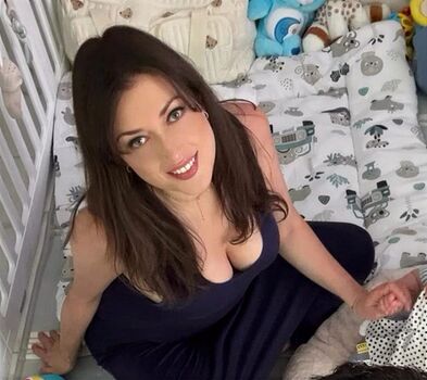 Full leaked Elsa esnoult private onlyfans photo