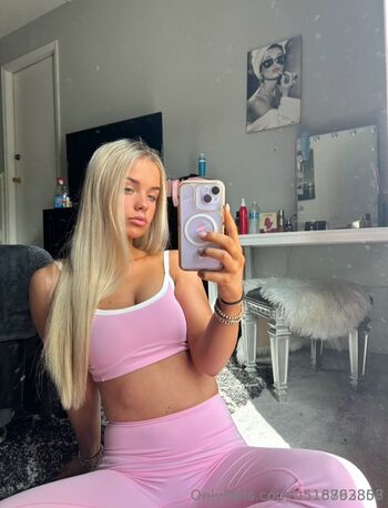 Full leaked Elsieextras private onlyfans photo