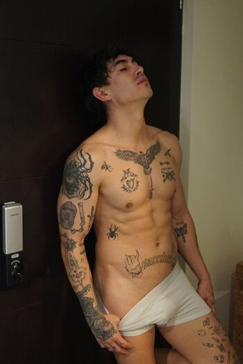 Full leaked Elsuavecito private onlyfans photo