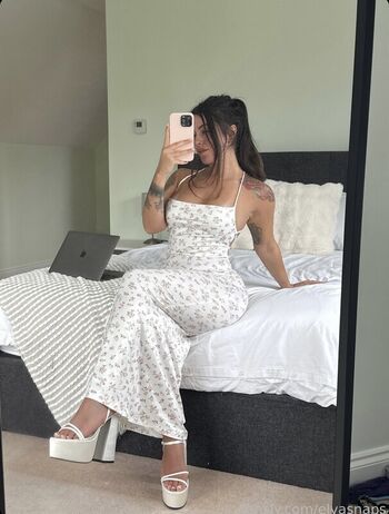 Full leaked Elvasnaps private onlyfans photo