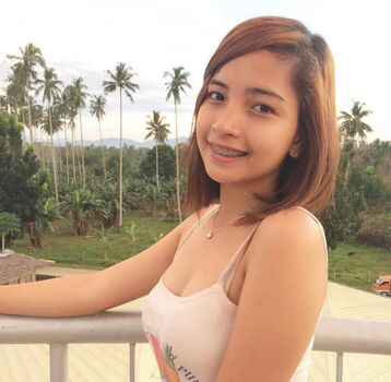 Full leaked Ely mist page private onlyfans photo