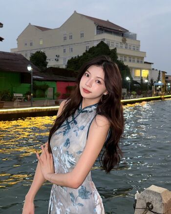 Full leaked Elyn leong page private onlyfans photo