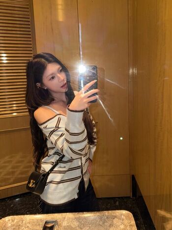 Full leaked Elyn leong page private onlyfans photo