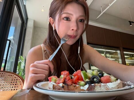 Full leaked Elyn leong private onlyfans photo