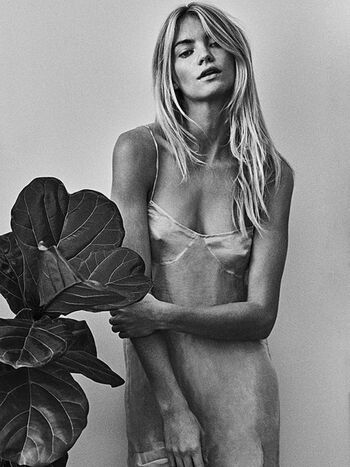 Full leaked Elyse taylor private onlyfans photo