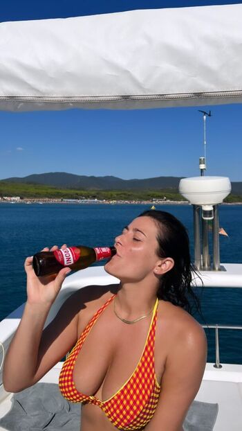 Full leaked Elysia rotaru private onlyfans photo