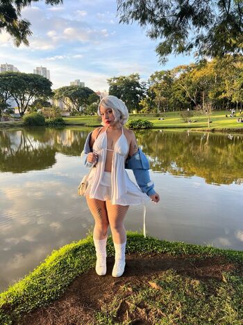 Full leaked Elzinha chan private onlyfans photo