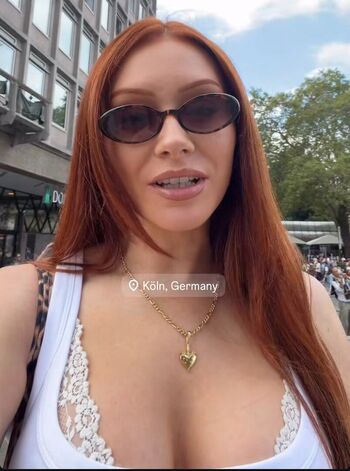 Full leaked Elzthewitch private onlyfans photo